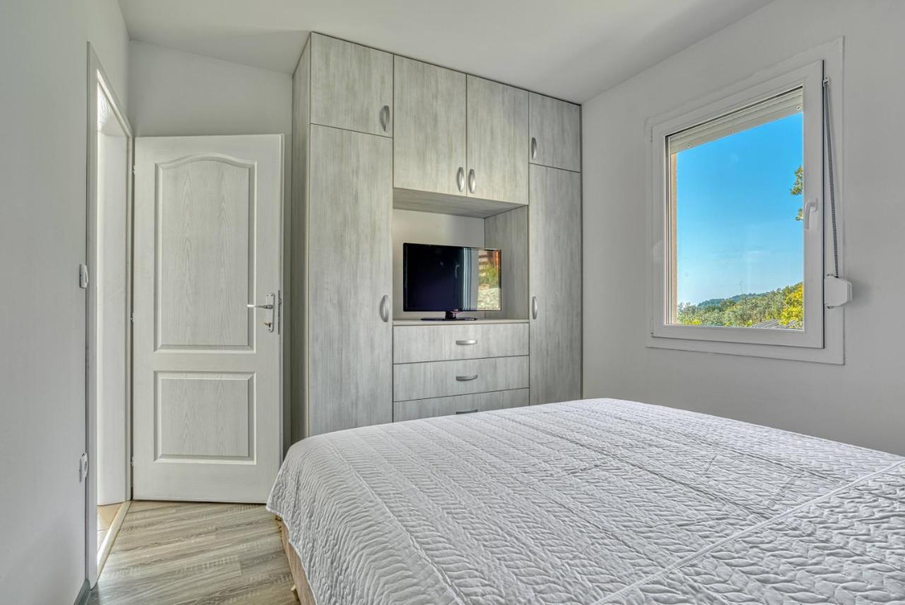 Two Bedroom House With Sea View Maj Buljarica Esterno foto
