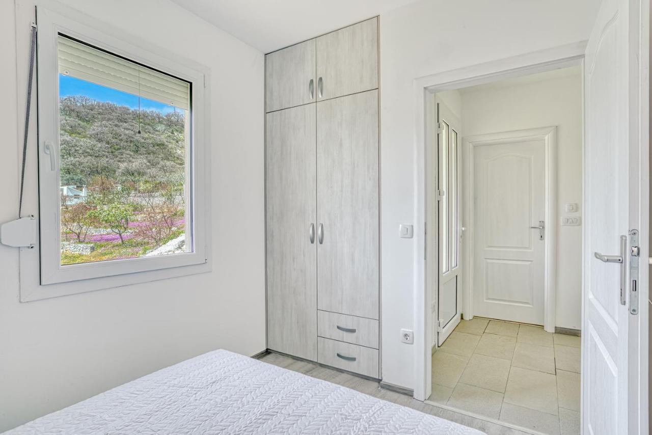 Two Bedroom House With Sea View Maj Buljarica Esterno foto