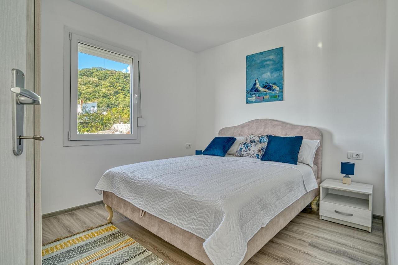 Two Bedroom House With Sea View Maj Buljarica Esterno foto