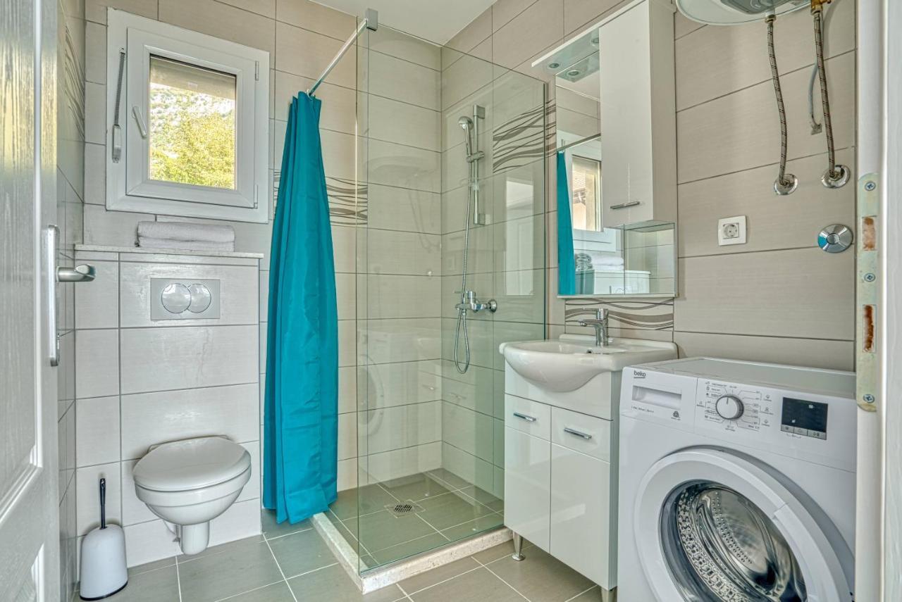 Two Bedroom House With Sea View Maj Buljarica Esterno foto
